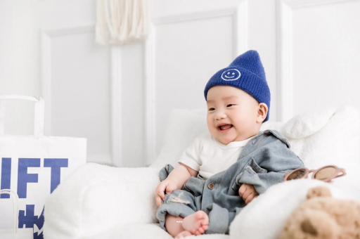 哈密宝宝多久开始攒肚